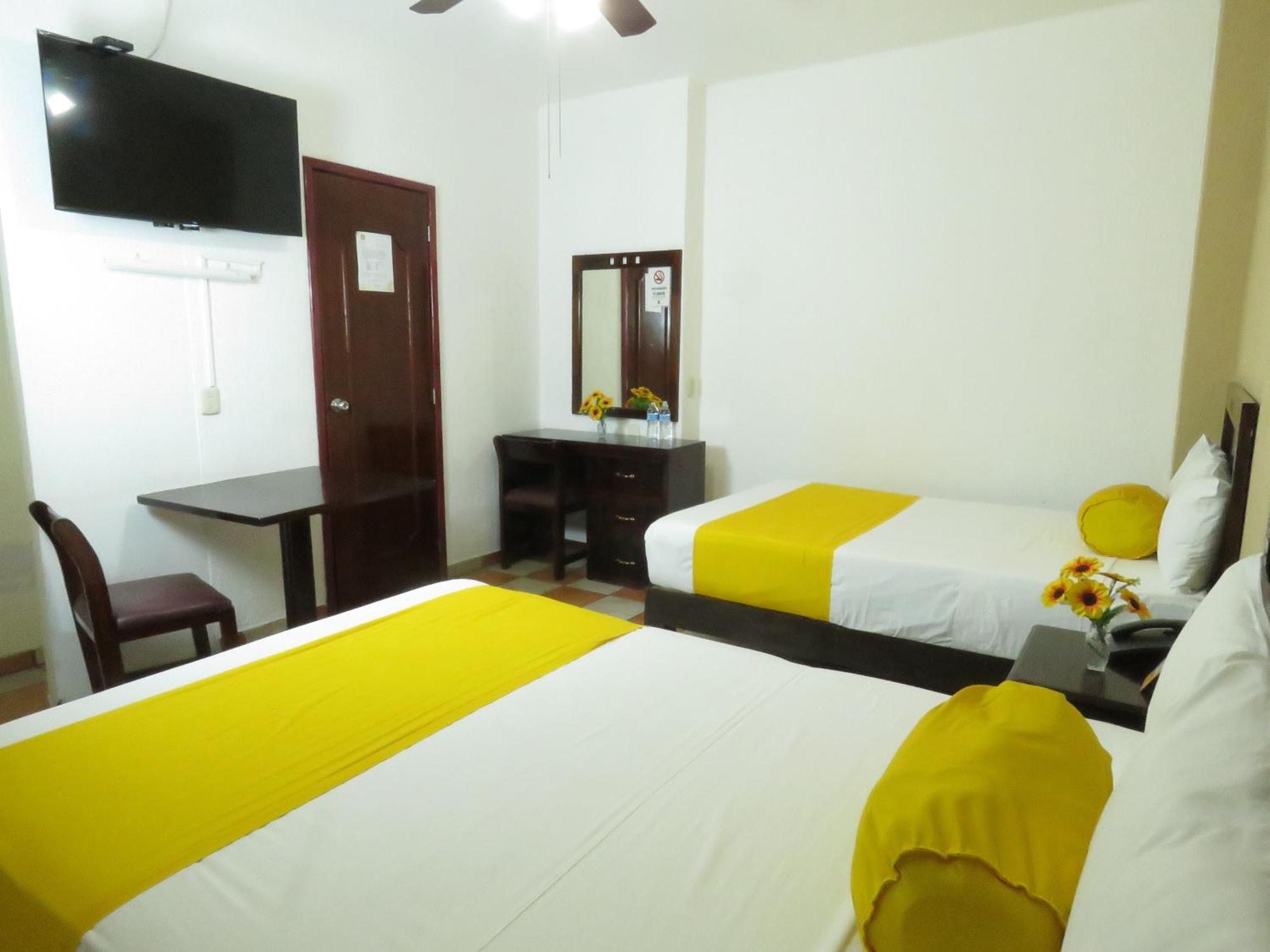 Hotel Los Girasoles Tepic Buitenkant foto