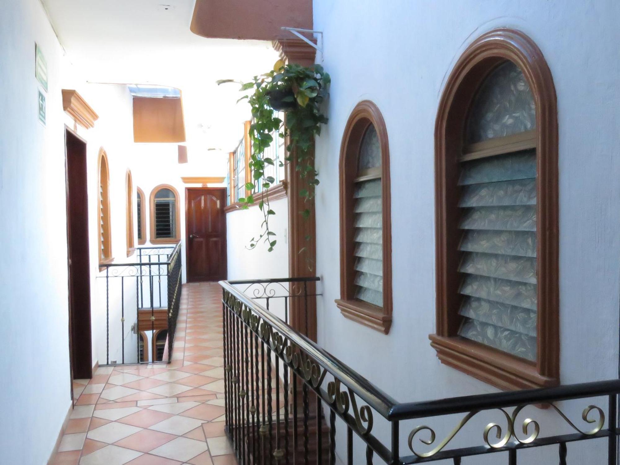 Hotel Los Girasoles Tepic Buitenkant foto
